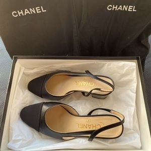 CHANEL Black on Black Slingbacks (35)